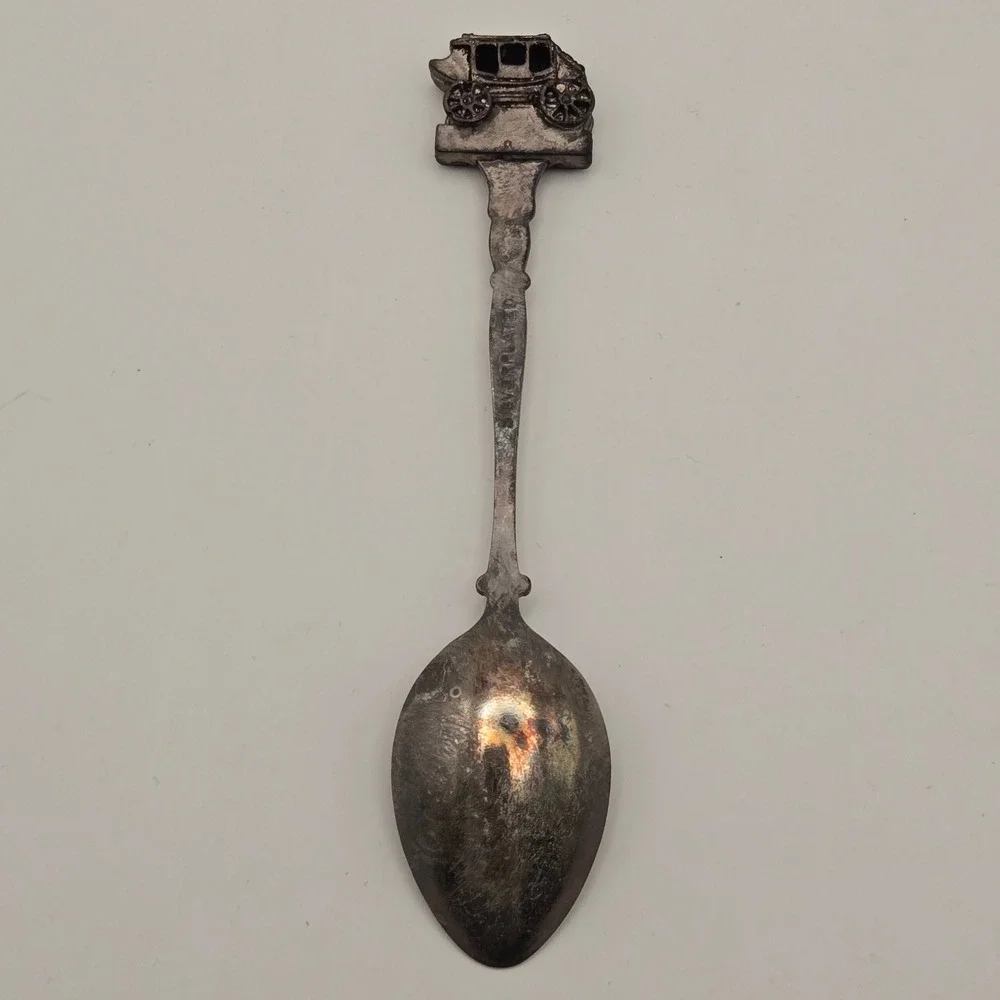 Knott's Berry Farm Vintage Silver Plated Stagecoach Souvenir Spoon Holland Case‎